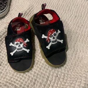 Light up pirate sandals
